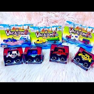 Kids trucks & car vacation play-set bundle of 7 NIB